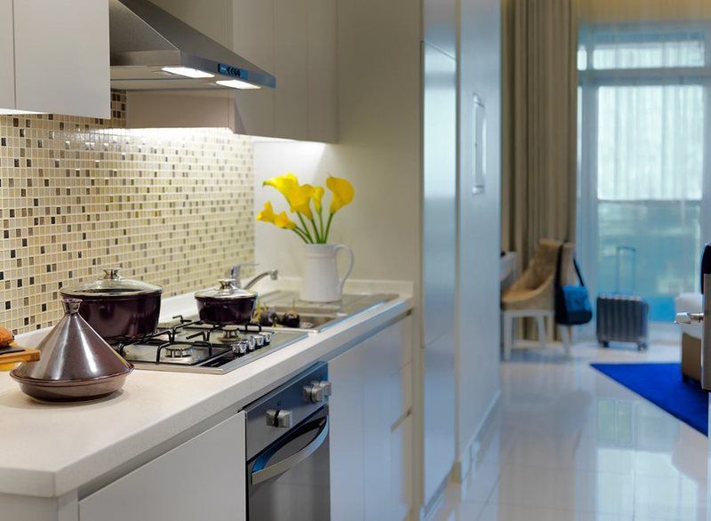 Damac Maison The Vogue Dubai Eksteriør bilde A typical kitchen