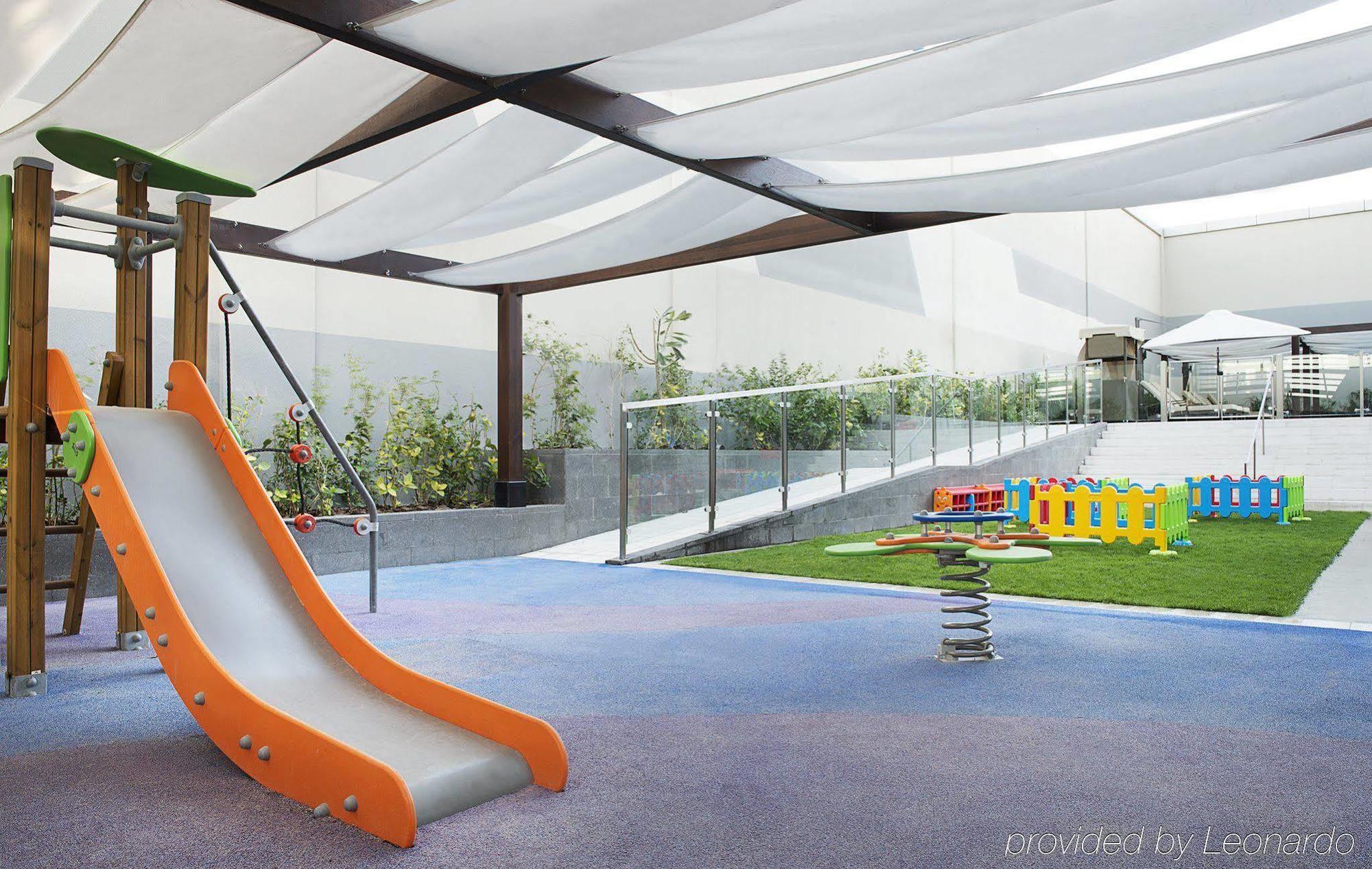 Damac Maison The Vogue Dubai Eksteriør bilde Playground
