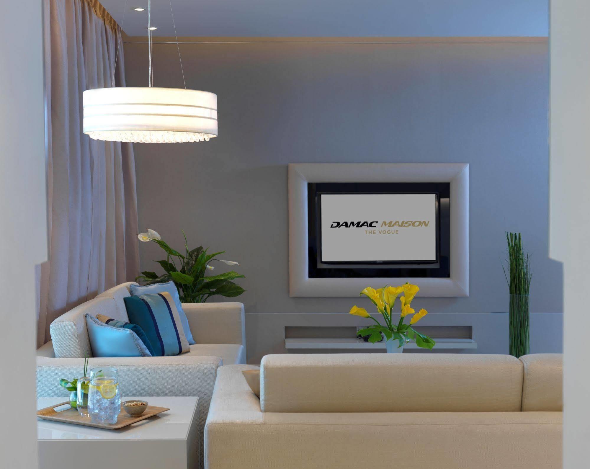 Damac Maison The Vogue Dubai Eksteriør bilde A living room at the hotel
