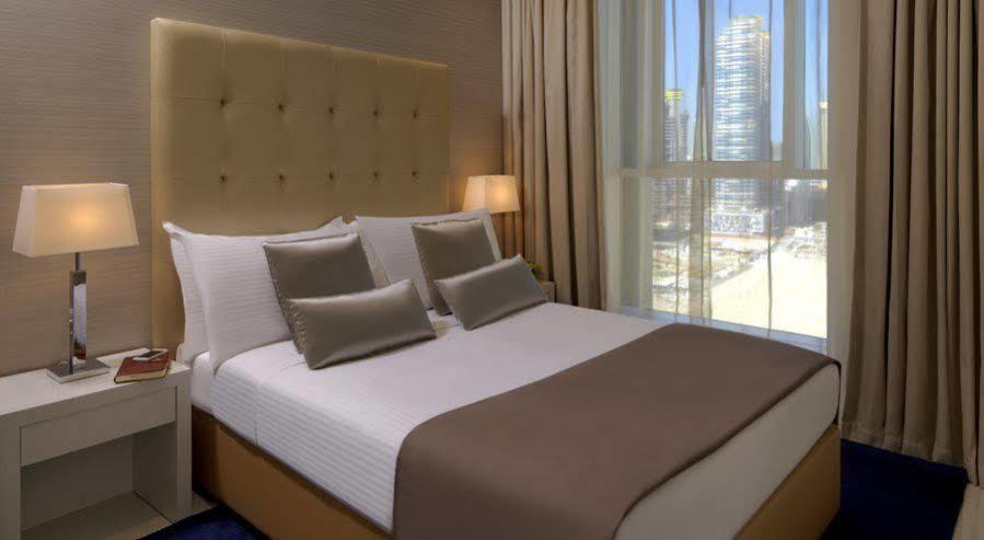 Damac Maison The Vogue Dubai Eksteriør bilde A bedroom