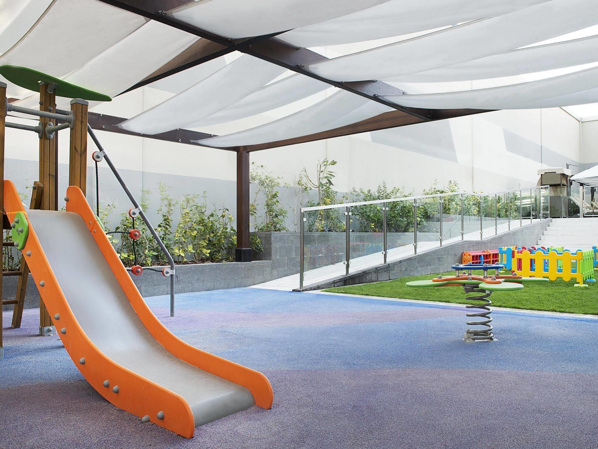 Damac Maison The Vogue Dubai Eksteriør bilde Playground
