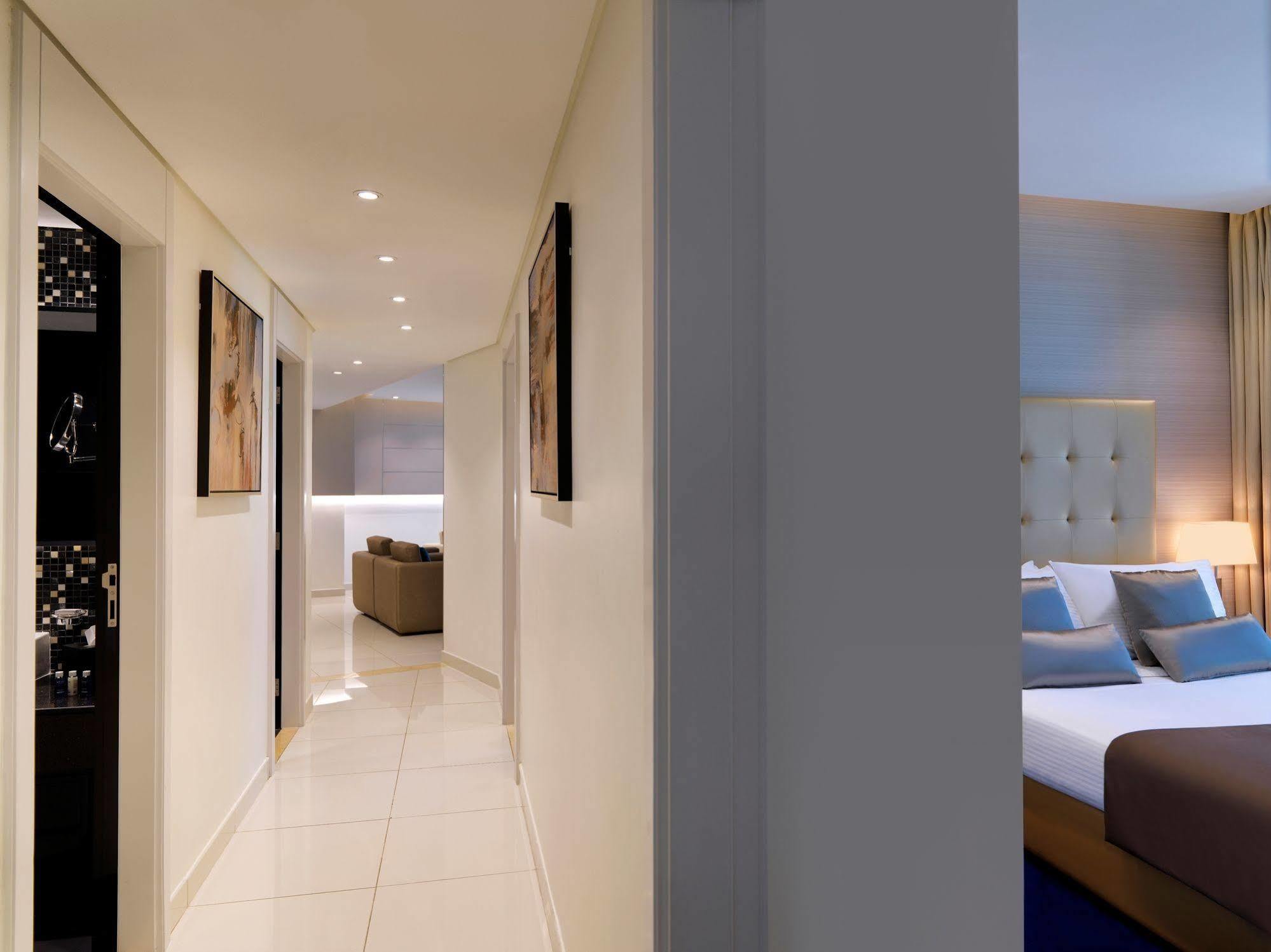 Damac Maison The Vogue Dubai Eksteriør bilde A suite at the hotel